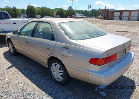 2001 Toyota Camry Le из США, поврежденный, VIN 4T1BG22K71U828518